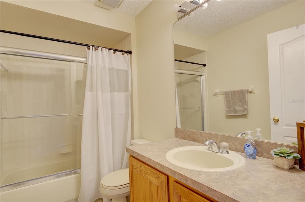 For Rent: $2,650 (4 beds, 2 baths, 2485 Square Feet)