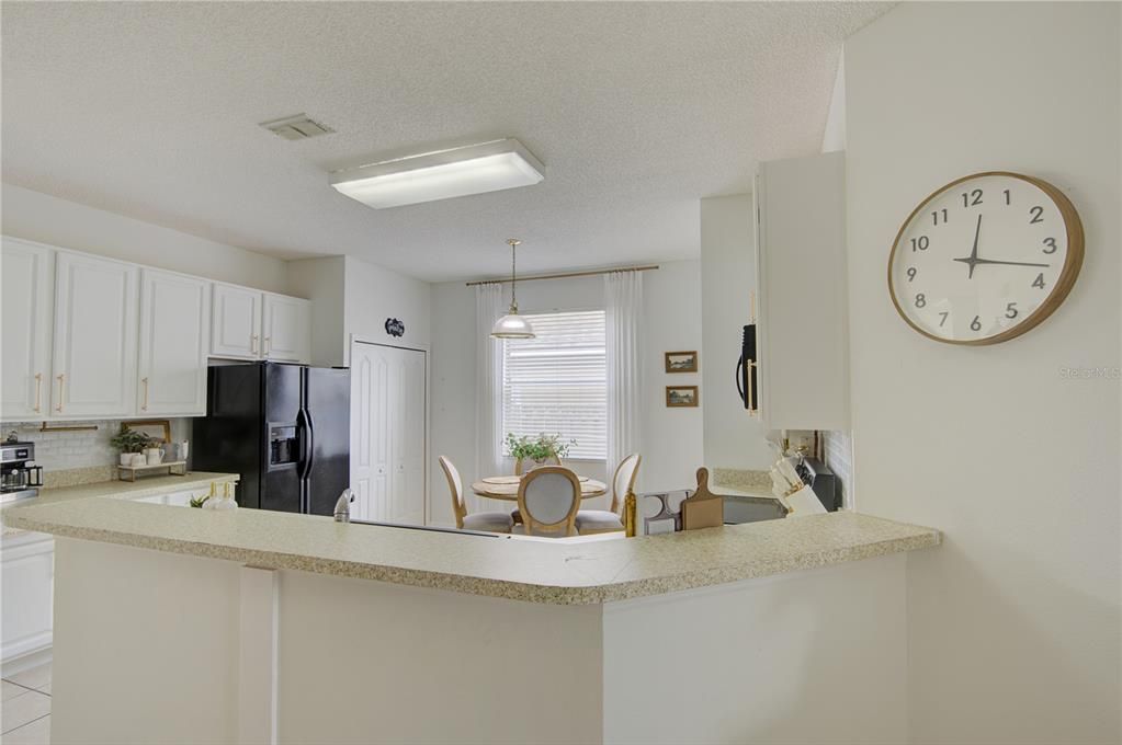 For Rent: $2,650 (4 beds, 2 baths, 2485 Square Feet)