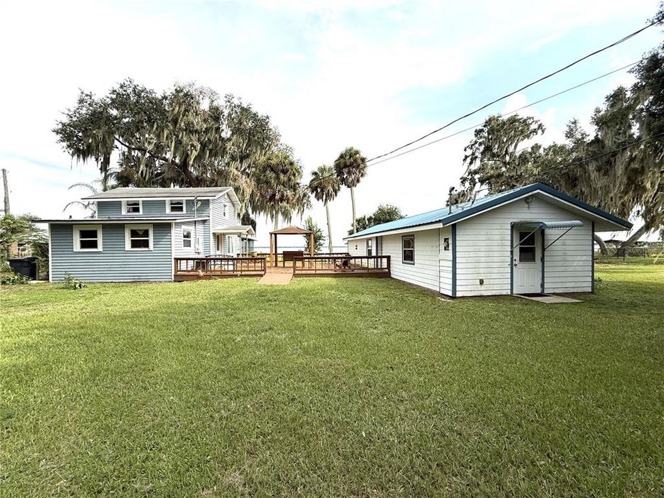 For Sale: $497,500 (3 beds, 2 baths, 1240 Square Feet)