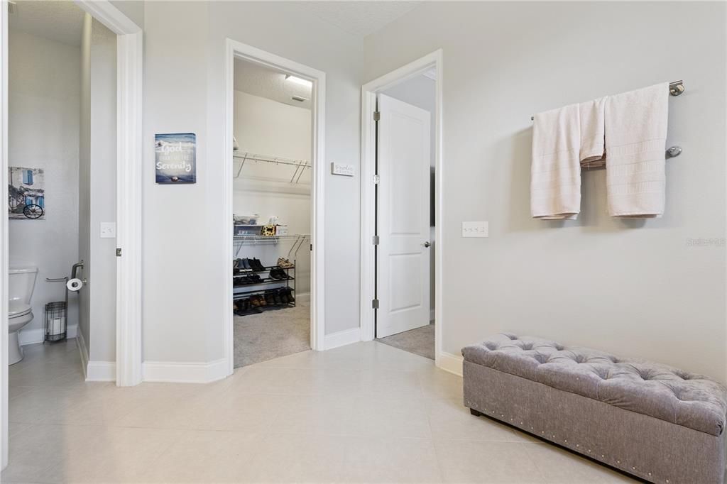En Venta: $890,000 (4 camas, 3 baños, 3433 Pies cuadrados)