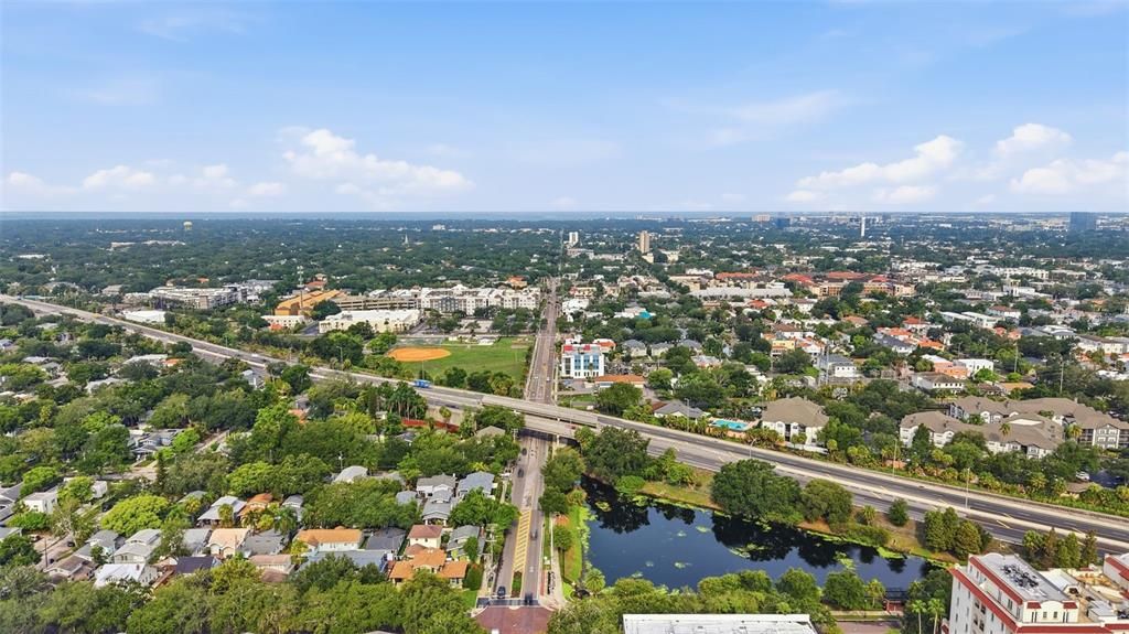 En Venta: $2,400,000 (0.41 acres)