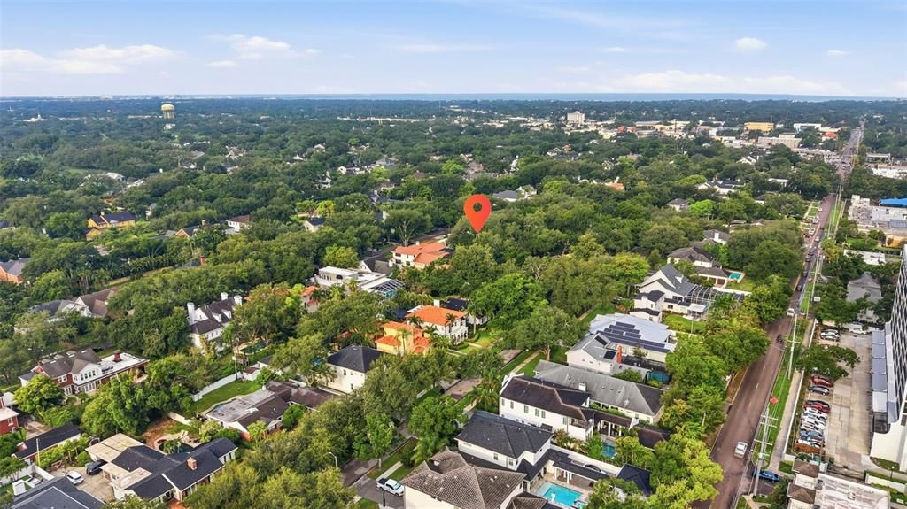 En Venta: $2,400,000 (0.41 acres)