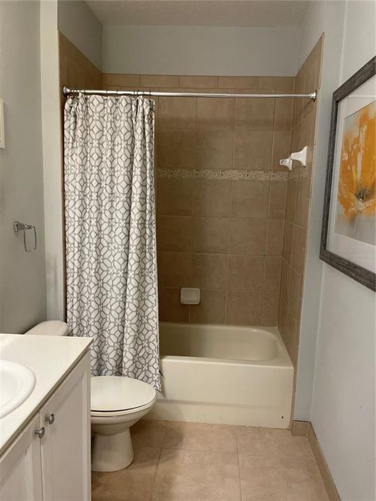 For Rent: $1,800 (2 beds, 2 baths, 929 Square Feet)