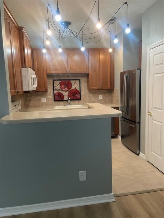 For Rent: $1,800 (2 beds, 2 baths, 929 Square Feet)