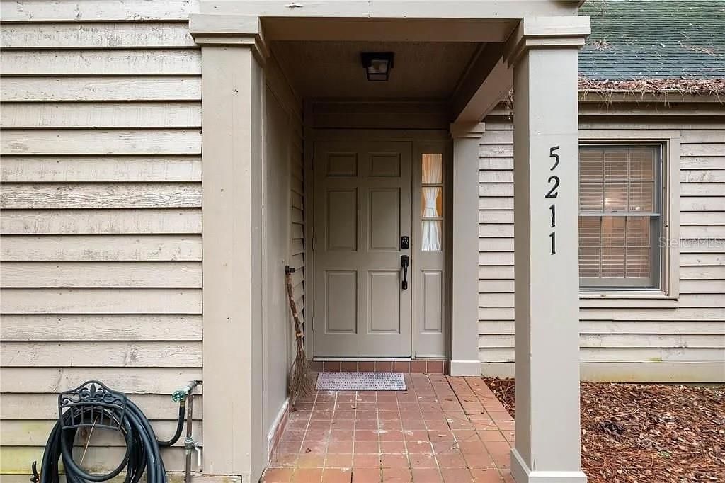 For Rent: $1,900 (2 beds, 1 baths, 1031 Square Feet)