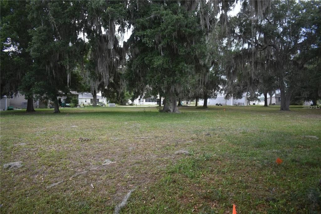 На продажу: $39,999 (0.12 acres)