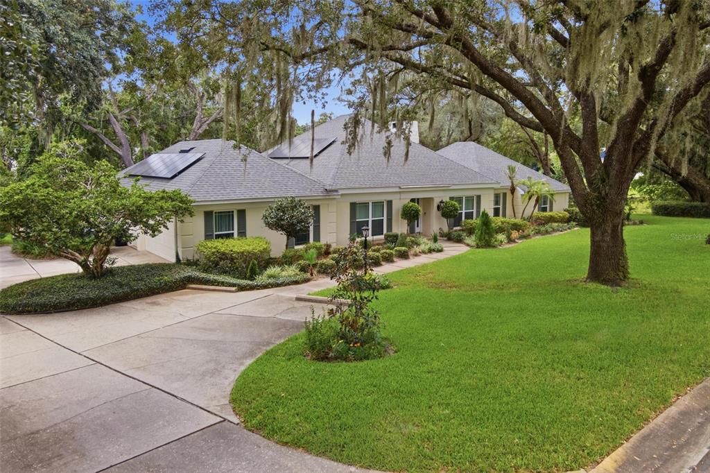 Active With Contract: $550,000 (4 beds, 3 baths, 2722 Square Feet)