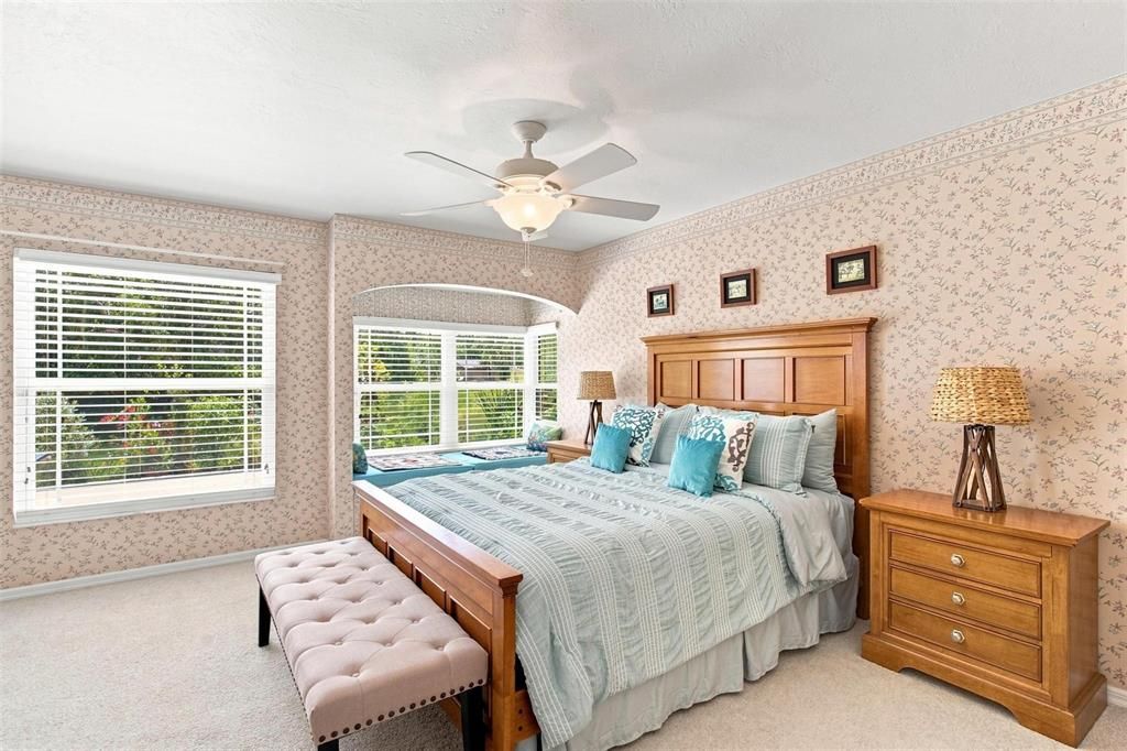 Active With Contract: $550,000 (4 beds, 3 baths, 2722 Square Feet)