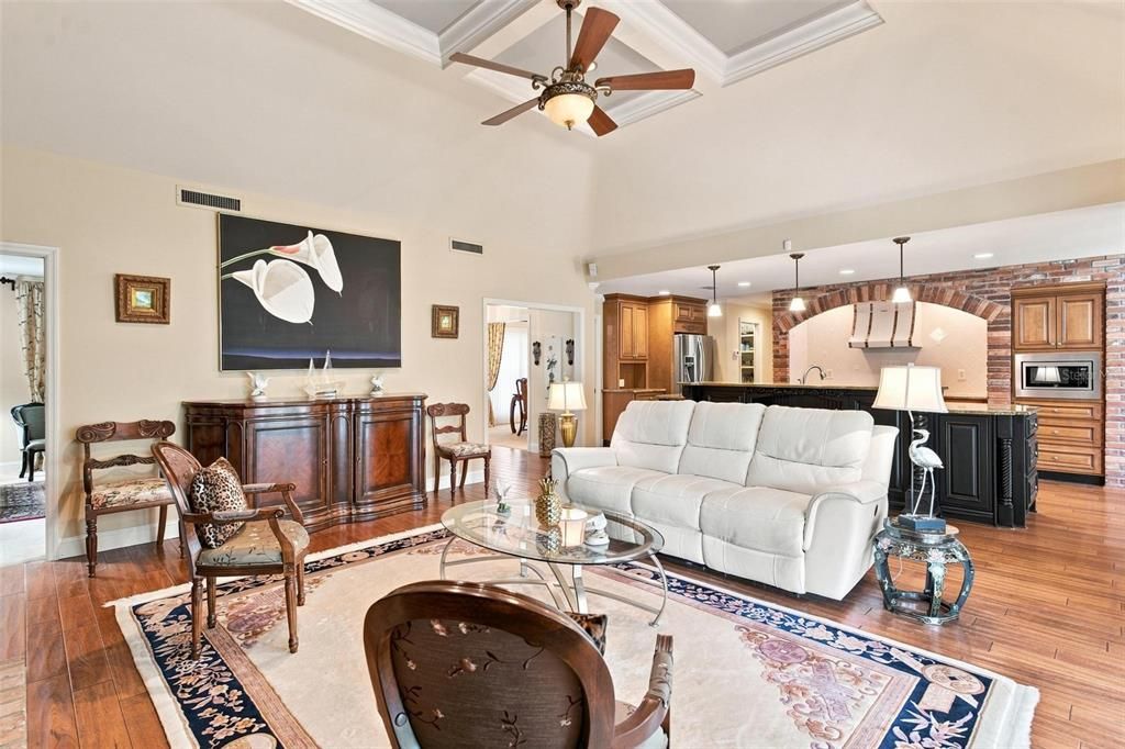 Active With Contract: $550,000 (4 beds, 3 baths, 2722 Square Feet)