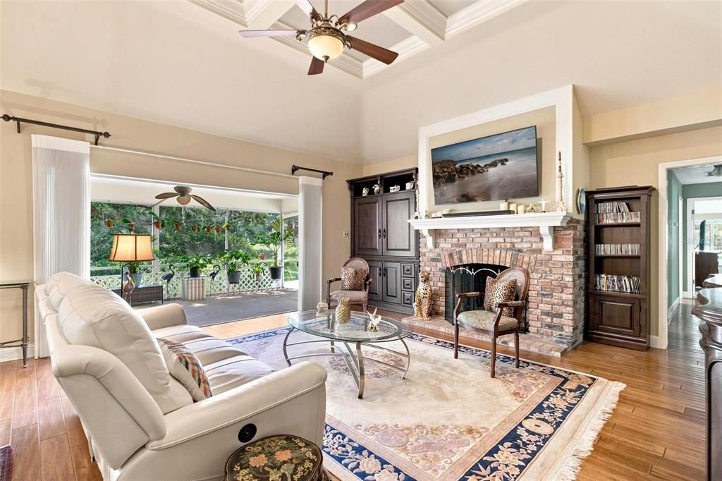 Active With Contract: $550,000 (4 beds, 3 baths, 2722 Square Feet)