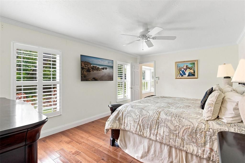 Active With Contract: $550,000 (4 beds, 3 baths, 2722 Square Feet)