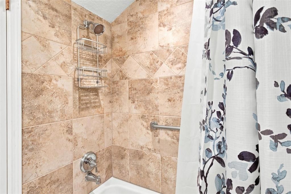 Active With Contract: $550,000 (4 beds, 3 baths, 2722 Square Feet)