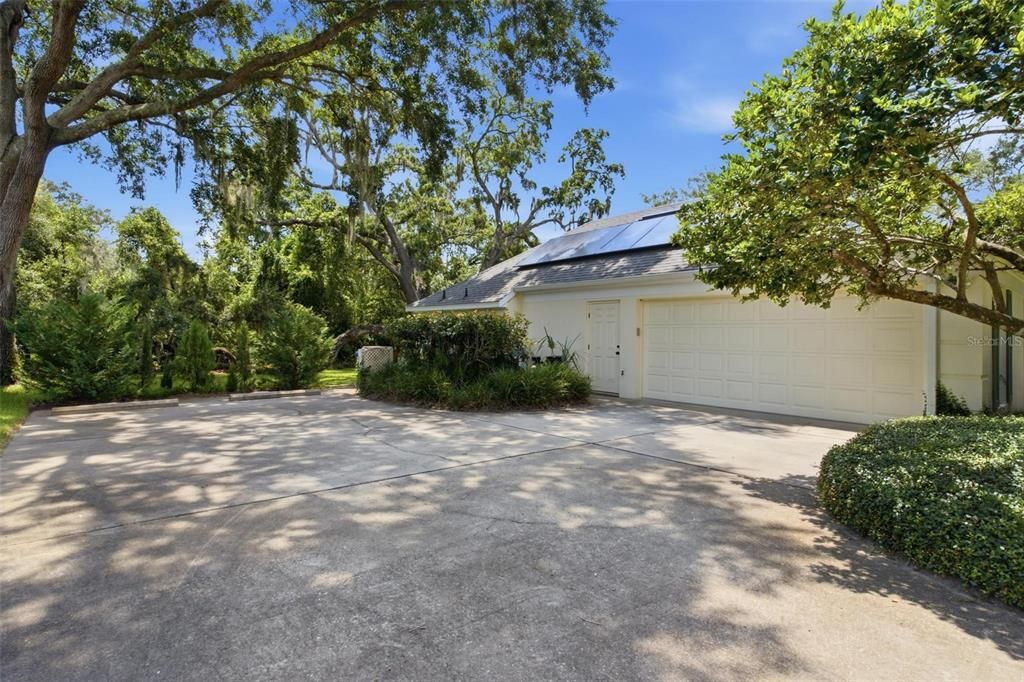 Active With Contract: $550,000 (4 beds, 3 baths, 2722 Square Feet)