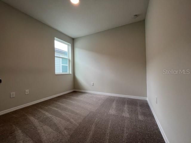 Activo con contrato: $2,800 (3 camas, 2 baños, 1650 Pies cuadrados)