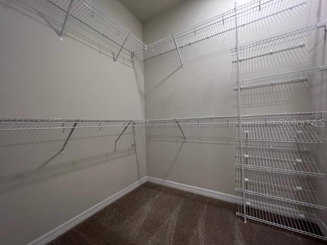 Activo con contrato: $2,800 (3 camas, 2 baños, 1650 Pies cuadrados)