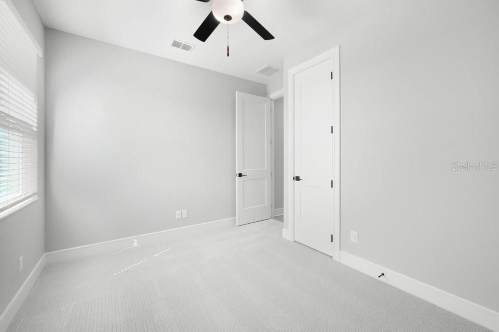 En Venta: $624,900 (4 camas, 2 baños, 2115 Pies cuadrados)