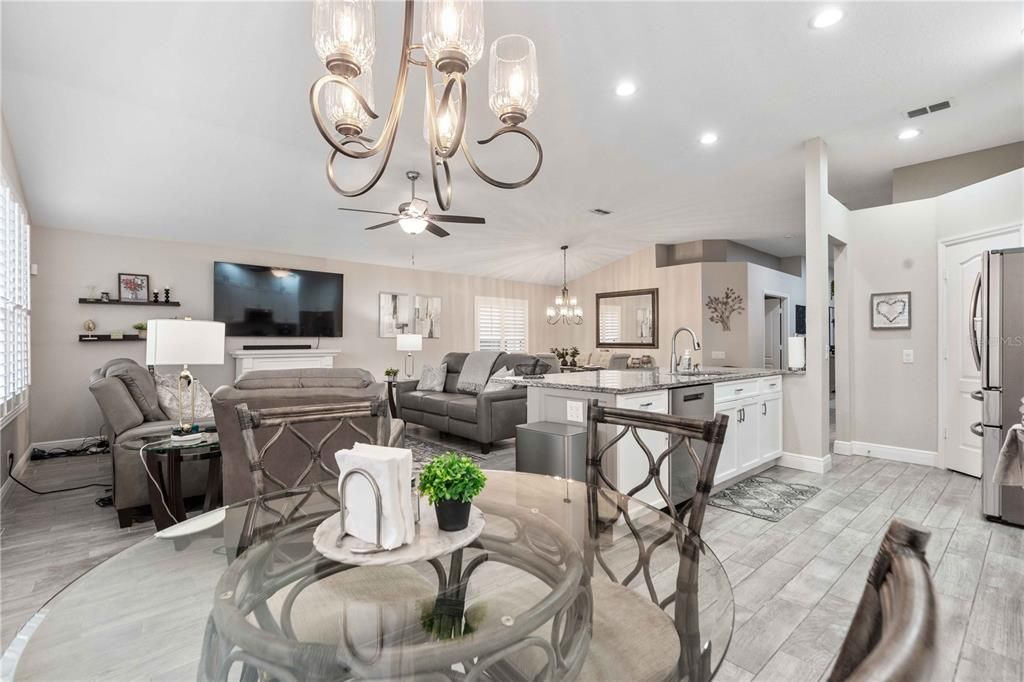 En Venta: $389,000 (3 camas, 2 baños, 1836 Pies cuadrados)
