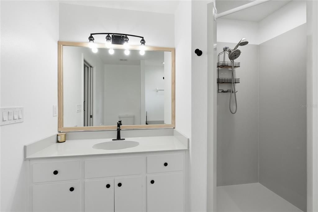 For Rent: $2,700 (3 beds, 2 baths, 1607 Square Feet)