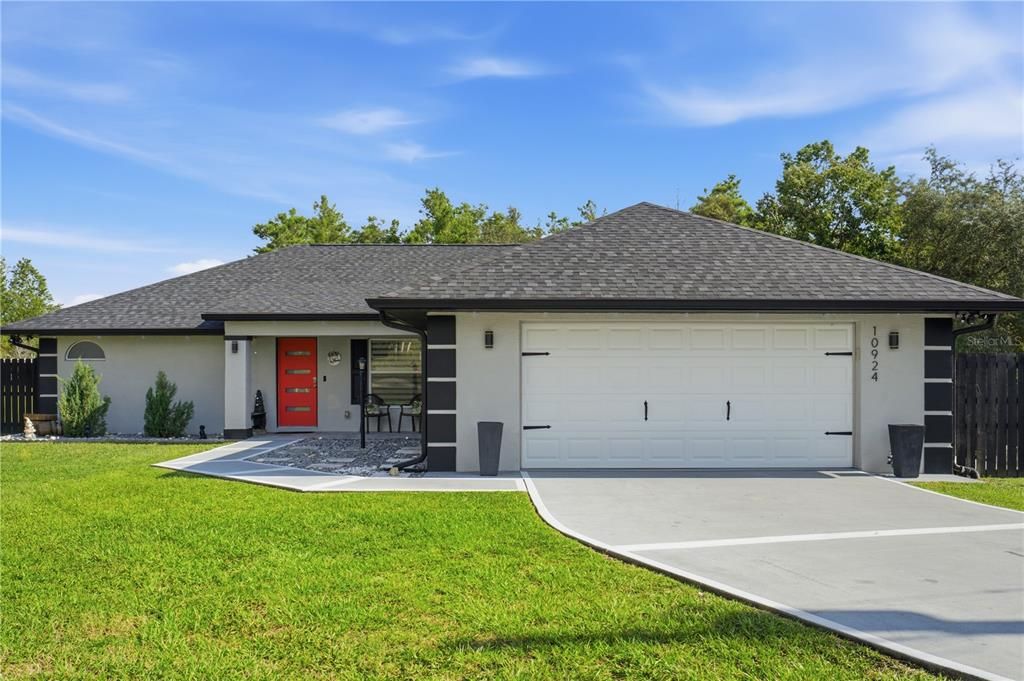 For Rent: $2,700 (3 beds, 2 baths, 1607 Square Feet)