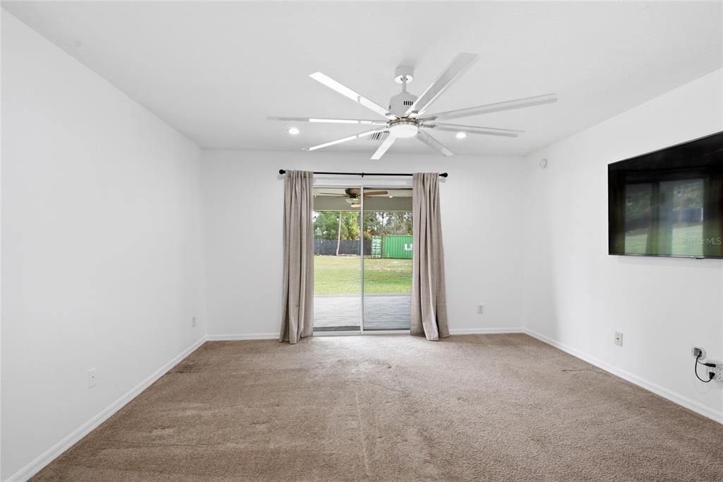 For Rent: $2,700 (3 beds, 2 baths, 1607 Square Feet)