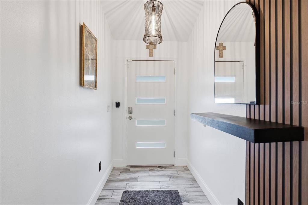 For Rent: $2,700 (3 beds, 2 baths, 1607 Square Feet)