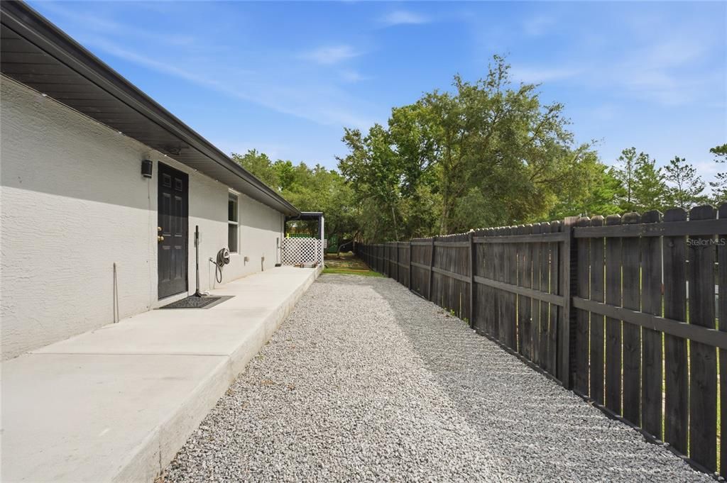 For Rent: $2,700 (3 beds, 2 baths, 1607 Square Feet)