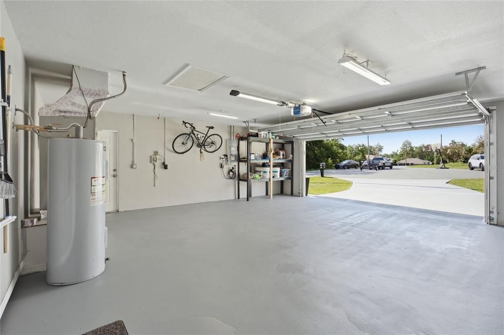 For Rent: $2,700 (3 beds, 2 baths, 1607 Square Feet)