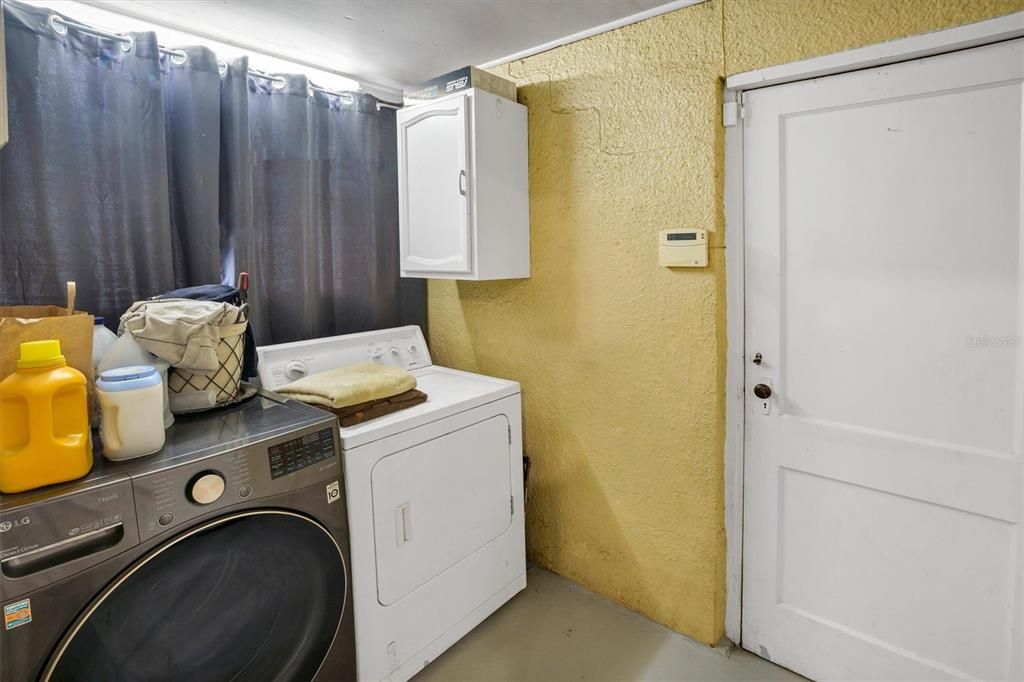 En Venta: $270,000 (3 camas, 2 baños, 1848 Pies cuadrados)