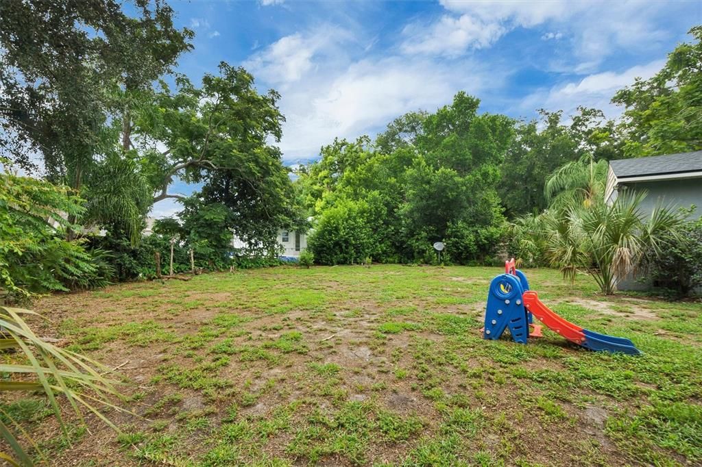 En Venta: $270,000 (3 camas, 2 baños, 1848 Pies cuadrados)