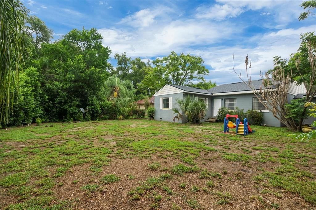 En Venta: $270,000 (3 camas, 2 baños, 1848 Pies cuadrados)