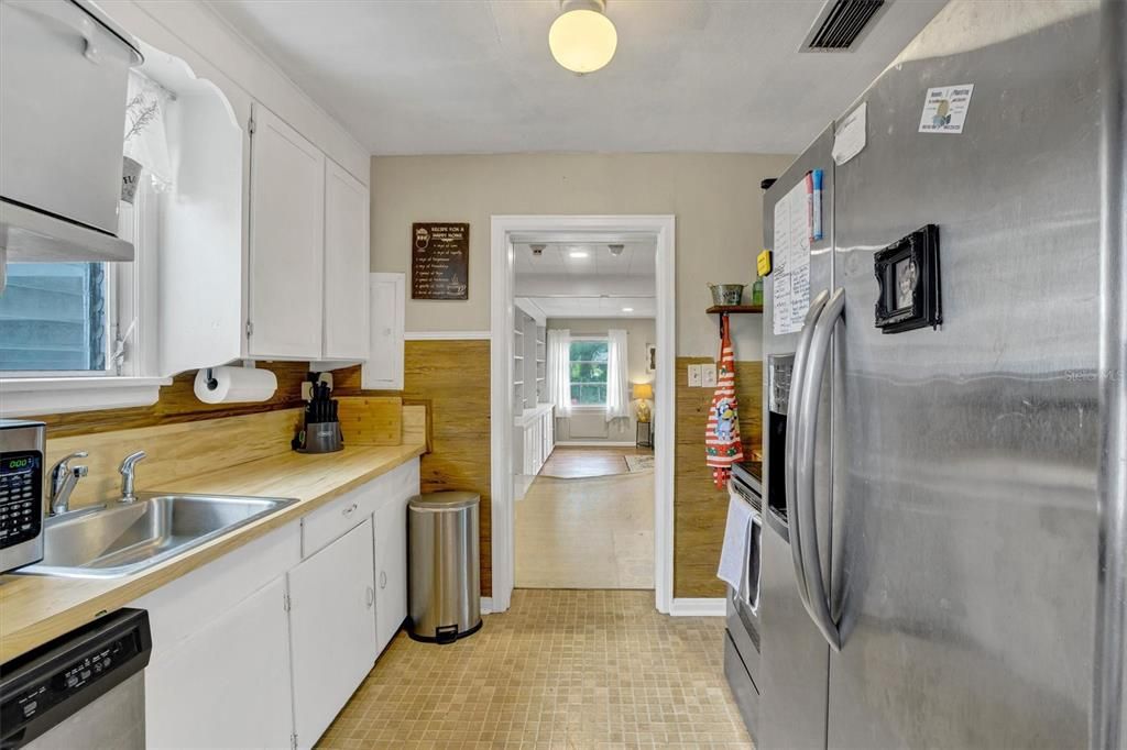 En Venta: $270,000 (3 camas, 2 baños, 1848 Pies cuadrados)