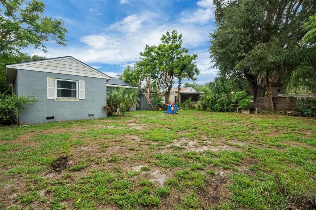 En Venta: $270,000 (3 camas, 2 baños, 1848 Pies cuadrados)