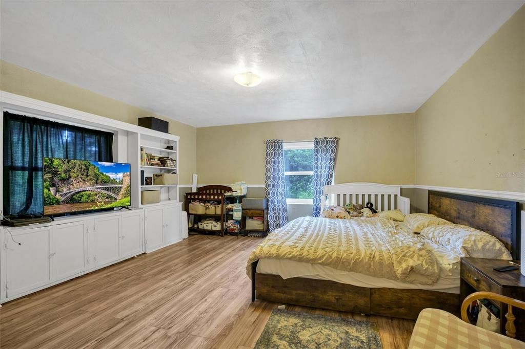 En Venta: $270,000 (3 camas, 2 baños, 1848 Pies cuadrados)