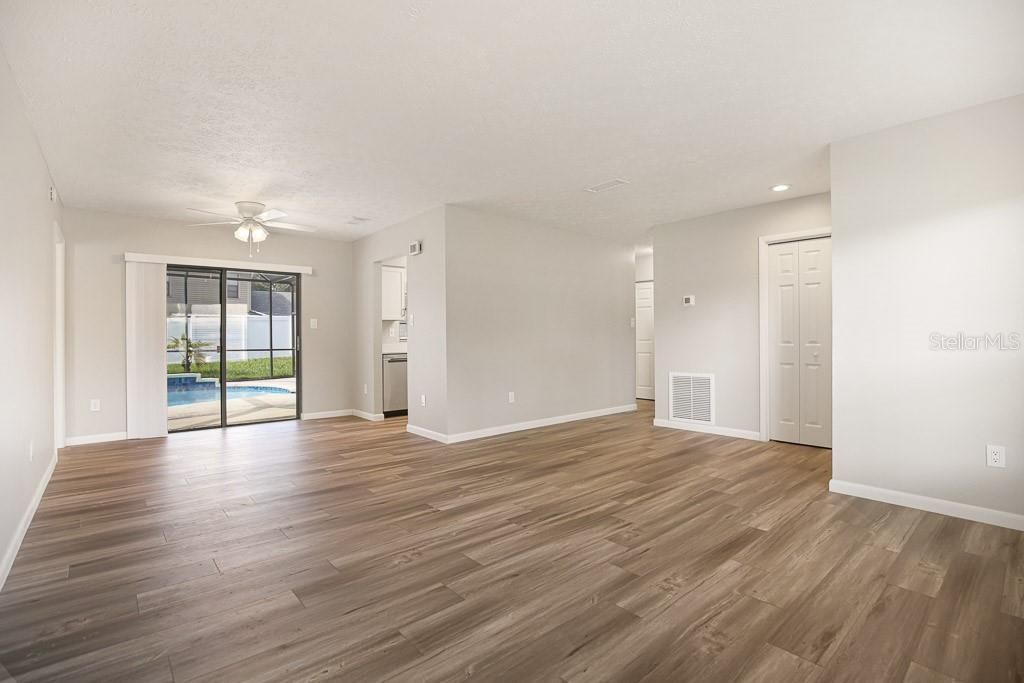 For Rent: $2,500 (3 beds, 2 baths, 1452 Square Feet)