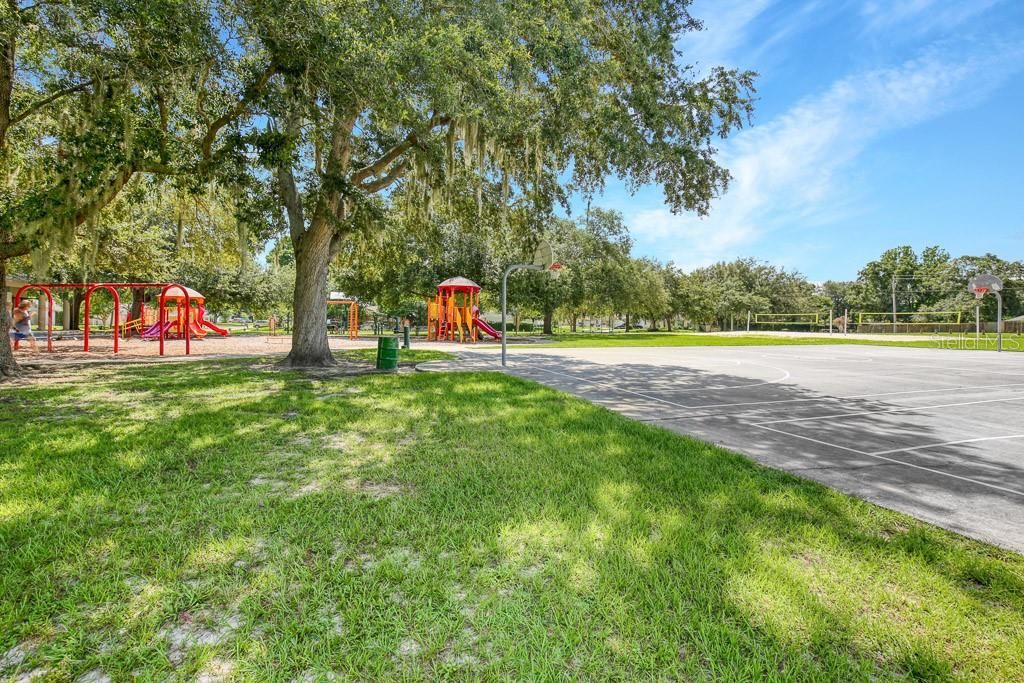For Rent: $2,500 (3 beds, 2 baths, 1452 Square Feet)