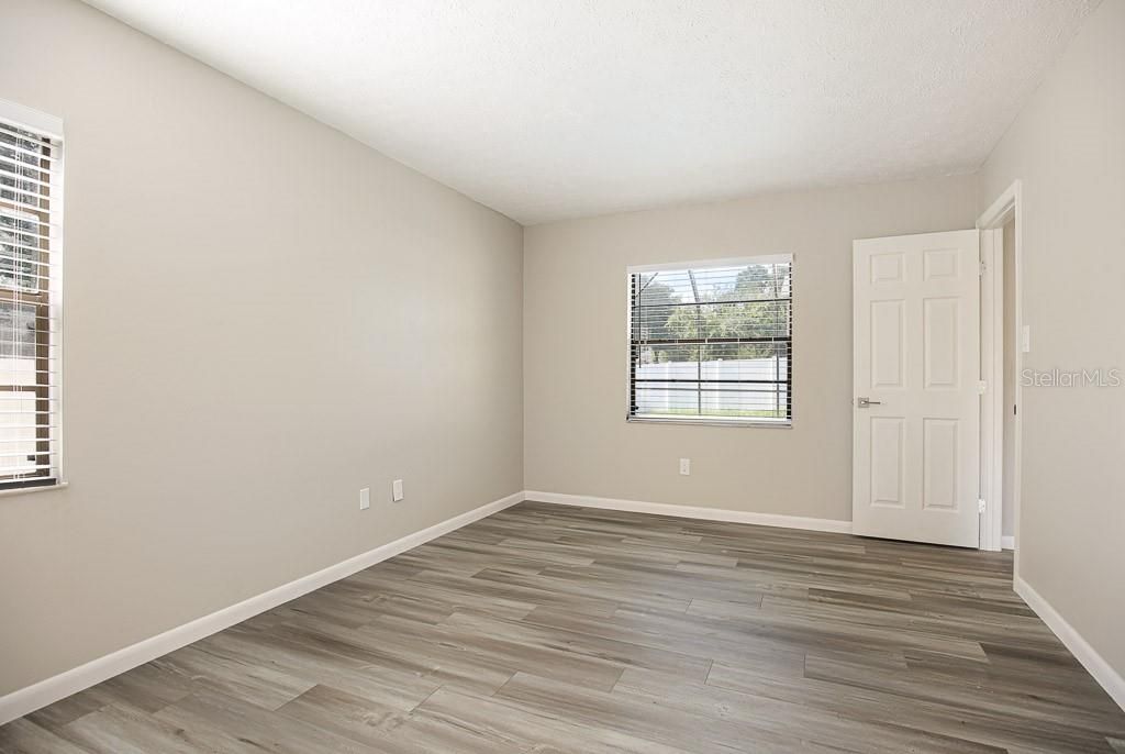 For Rent: $2,500 (3 beds, 2 baths, 1452 Square Feet)