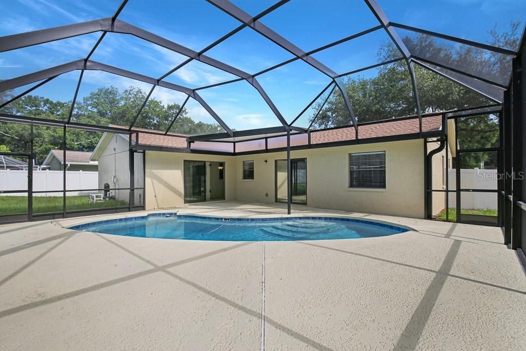 For Rent: $2,500 (3 beds, 2 baths, 1452 Square Feet)
