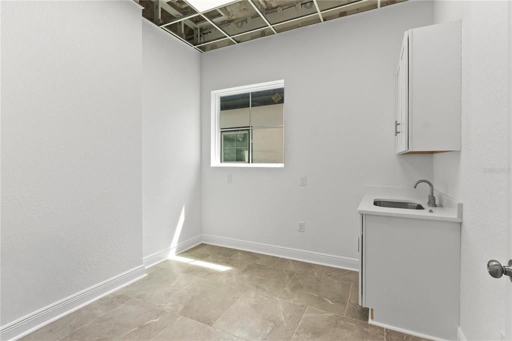 En Venta: $184,680 (0 camas, 0 baños, 4617 Pies cuadrados)