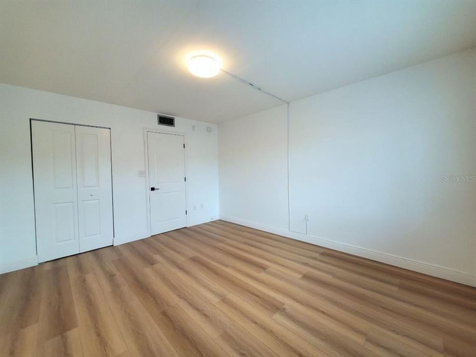 For Rent: $1,400 (1 beds, 1 baths, 595 Square Feet)