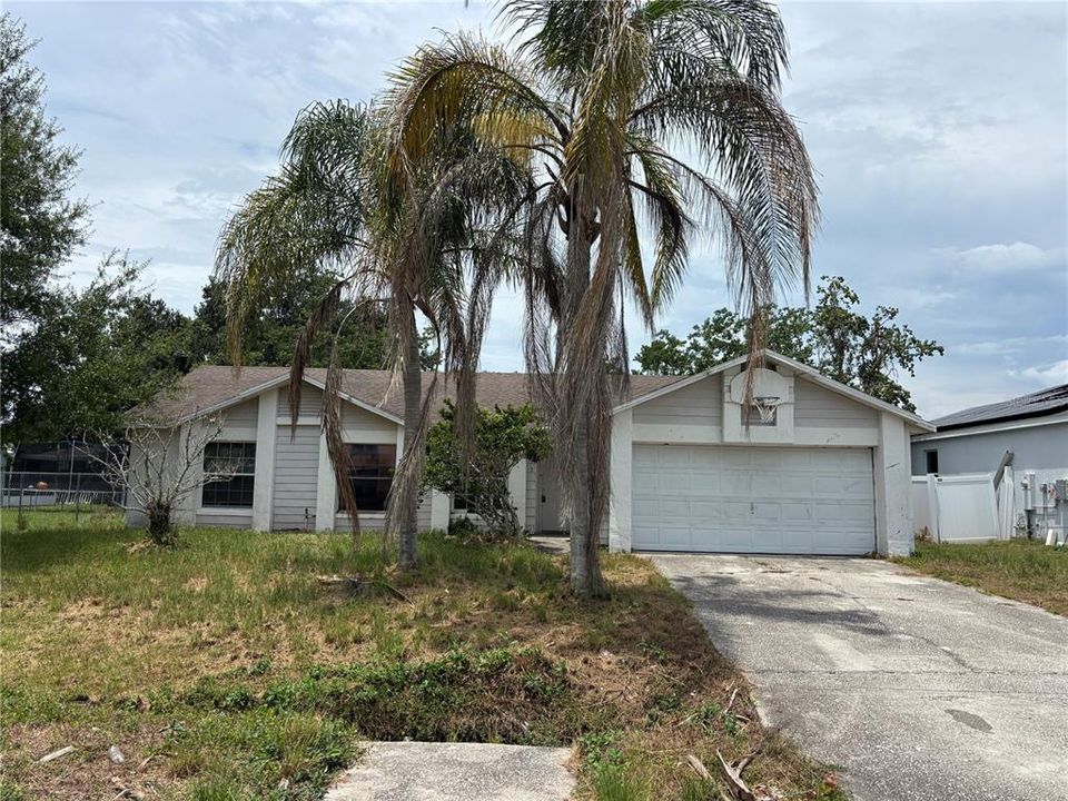 Active With Contract: $140,000 (3 beds, 2 baths, 1422 Square Feet)