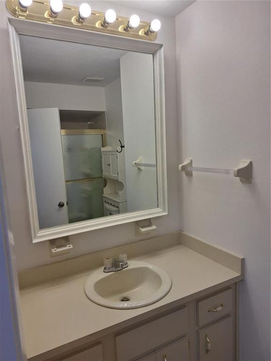 En Renta: $1,250 (2 camas, 2 baños, 1086 Pies cuadrados)