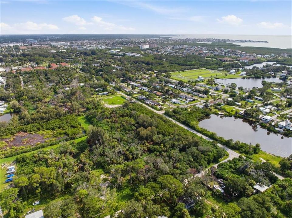 На продажу: $149,900 (4.13 acres)