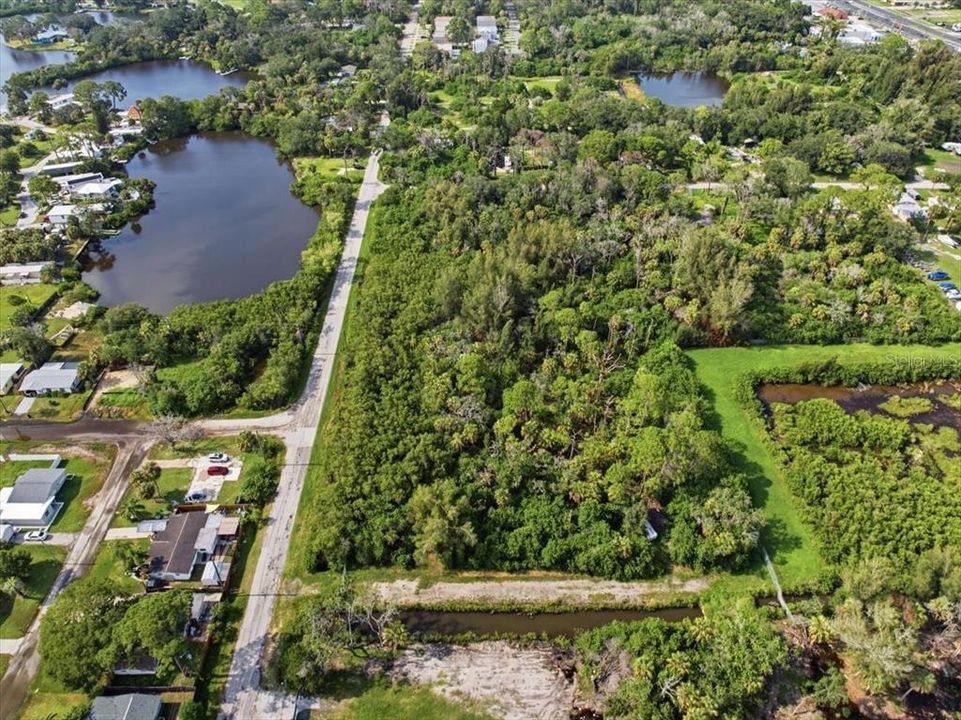 На продажу: $149,900 (4.13 acres)