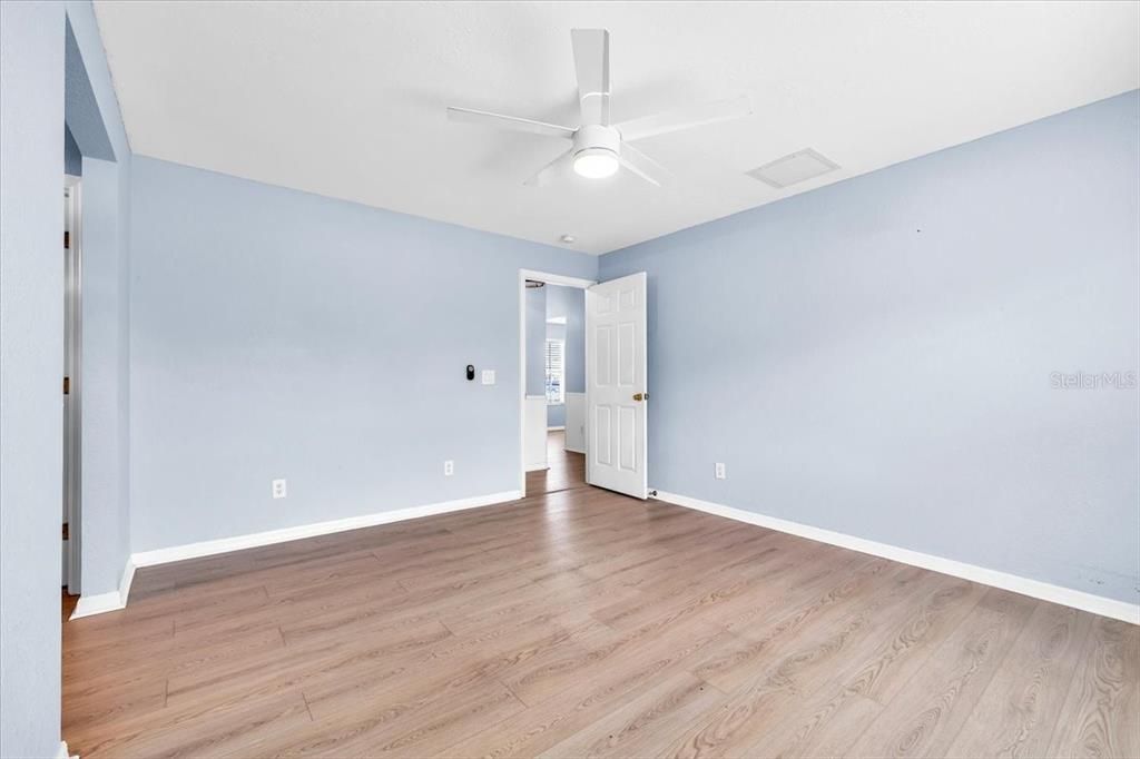 For Rent: $2,200 (3 beds, 2 baths, 1569 Square Feet)