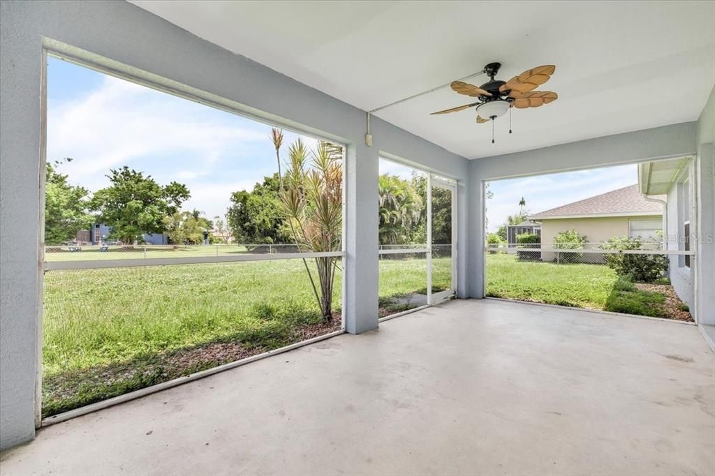 For Rent: $2,200 (3 beds, 2 baths, 1569 Square Feet)