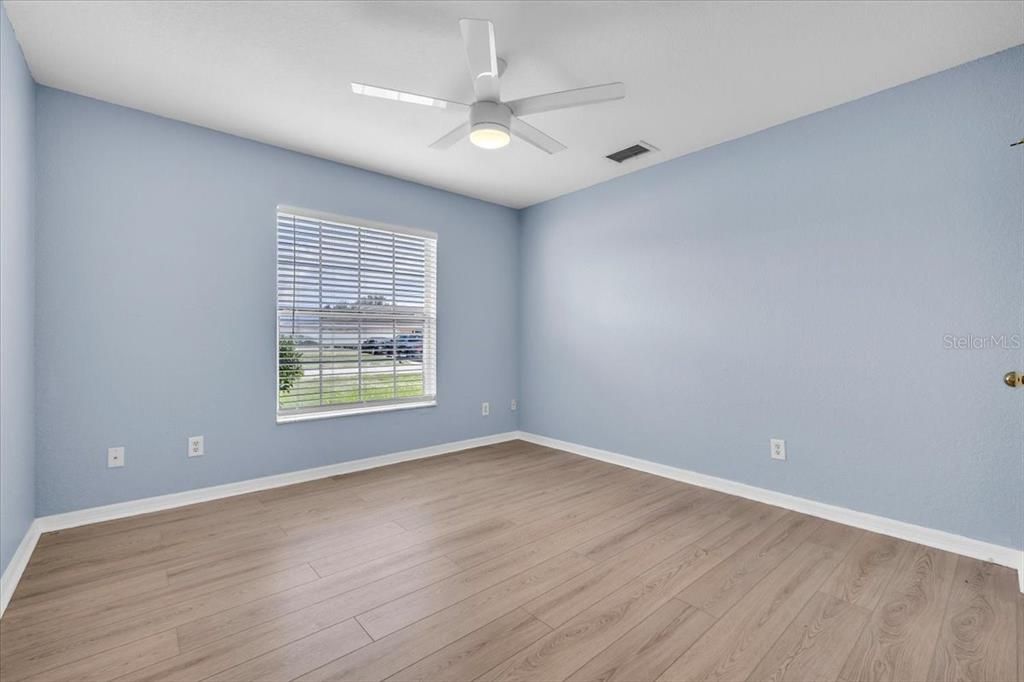 For Rent: $2,200 (3 beds, 2 baths, 1569 Square Feet)
