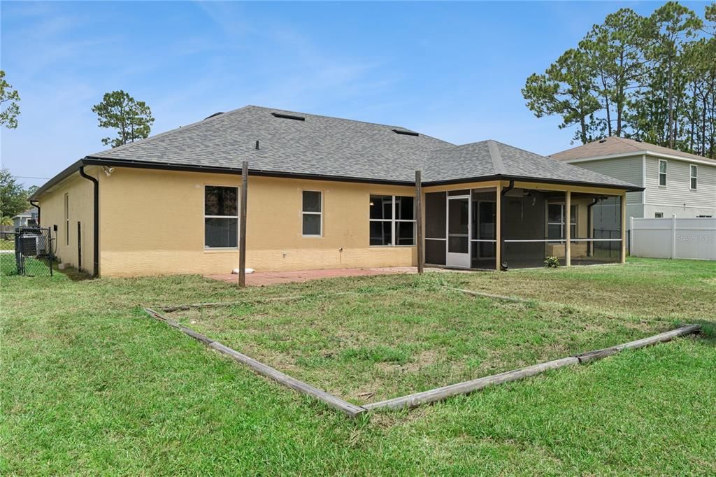 En Venta: $324,700 (3 camas, 2 baños, 2065 Pies cuadrados)