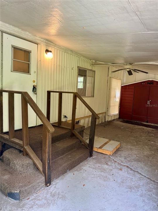 For Sale: $109,900 (2 beds, 2 baths, 784 Square Feet)