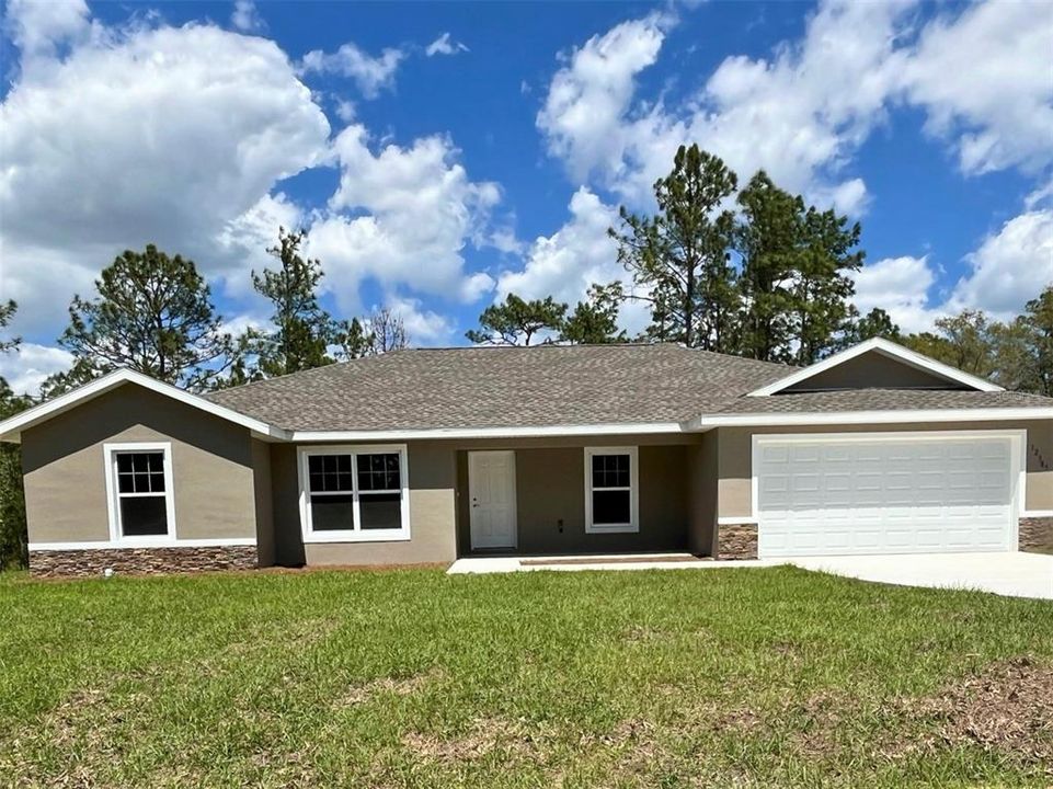 For Sale: $340,000 (3 beds, 2 baths, 1766 Square Feet)