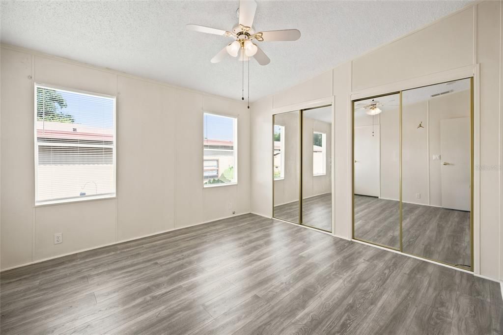 For Rent: $1,350 (2 beds, 2 baths, 920 Square Feet)